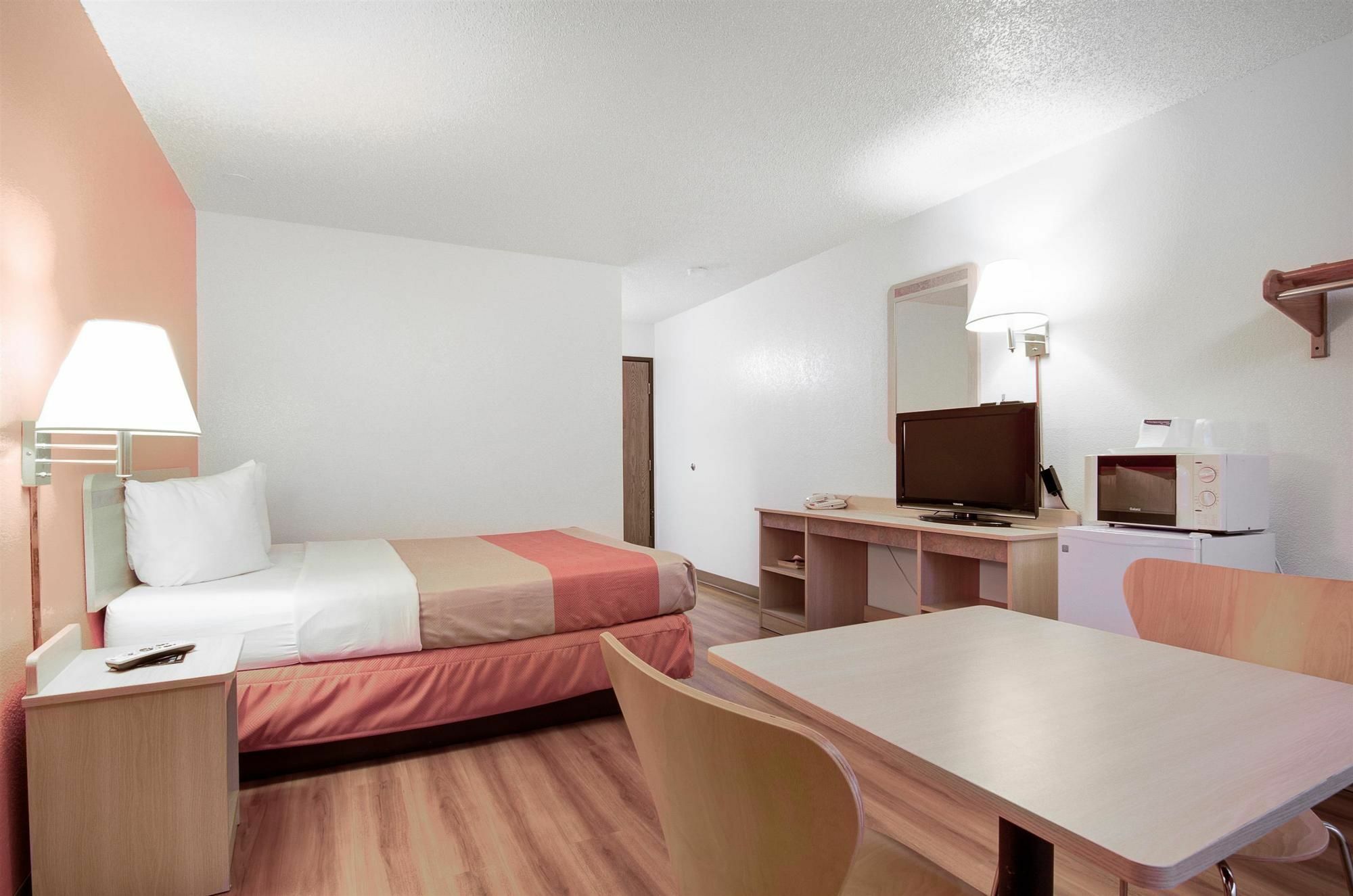 Motel 6-Colby, Ks 外观 照片